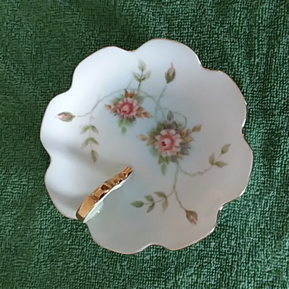 VINTAGE RING DISH